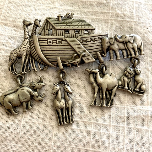 Vintage NOAHS ARK & Animals Signed JJ PEWTER Broach - Picture 1 of 11